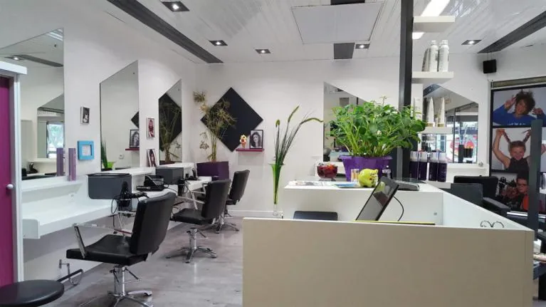 L’intérieur du salon Version Originale
